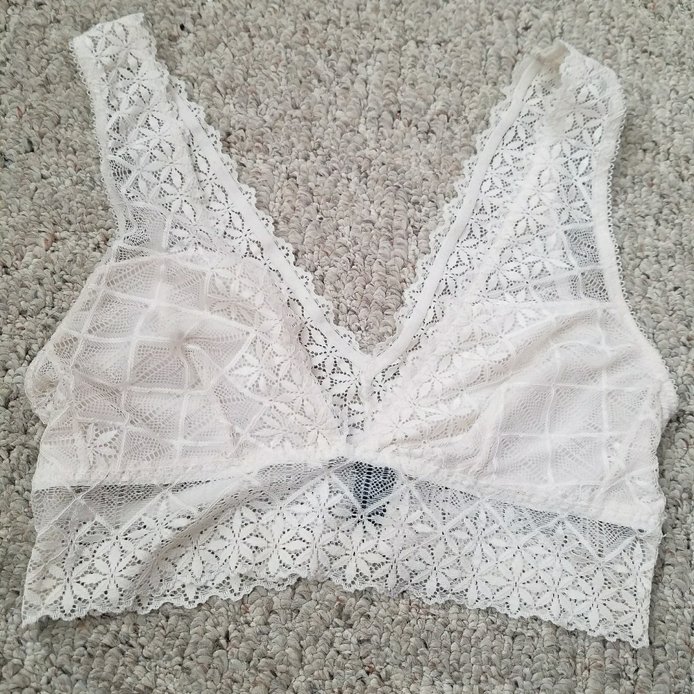 ModCloth Cream Lace Bra